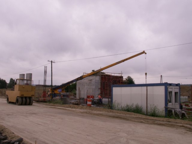 żuraw 30 ton na budowie w Lublinie