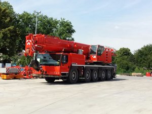 dźwig 130 ton